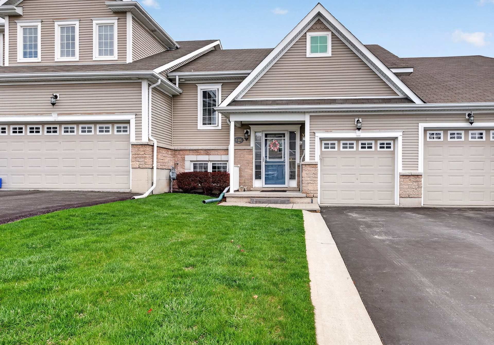 146-britannia-crescent-loyalist-ontario-x13625096