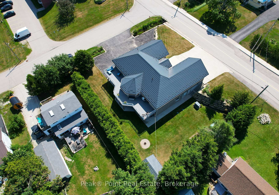 20-moore-street-northern-bruce-peninsula-ontario-x13625118