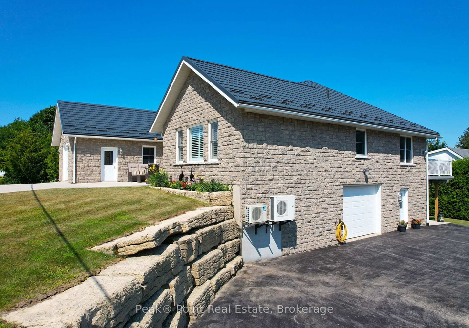 20-moore-street-northern-bruce-peninsula-ontario-x13625118