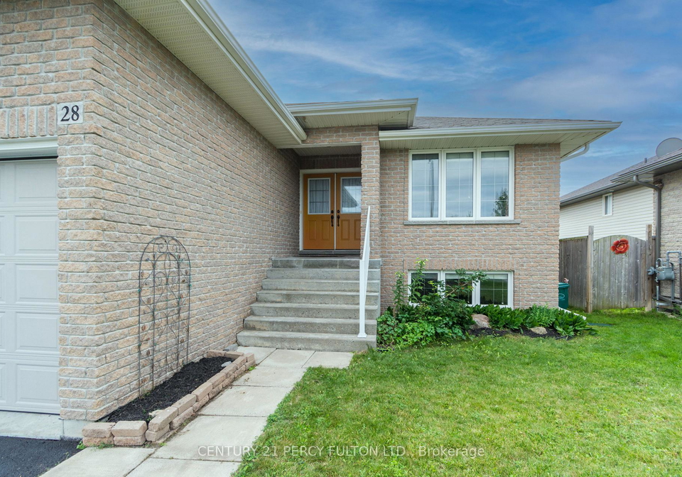 28-freedom-crescent-quinte-west-ontario-x13625342