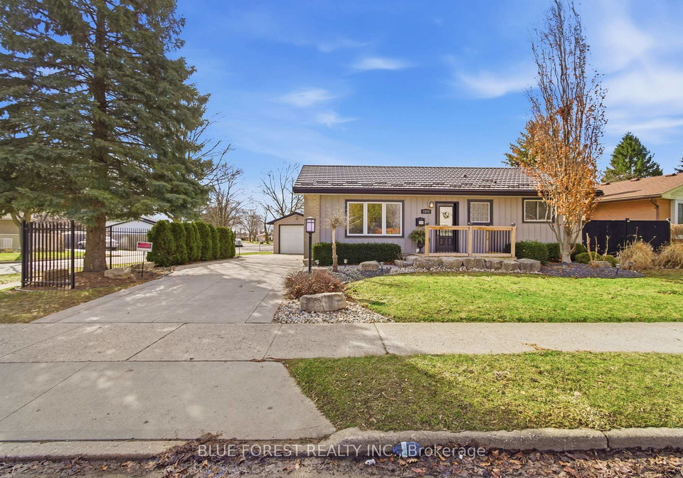 1975-royal-crescent-london-east-ontario-x13625428