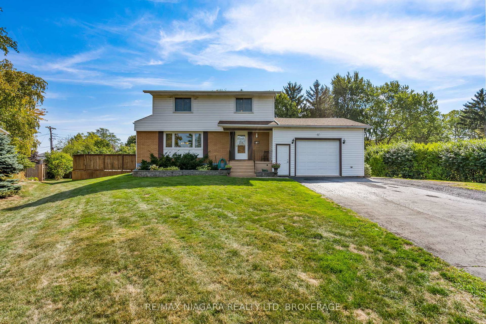 28-thorncrest-road-port-colborne-ontario-x13625454
