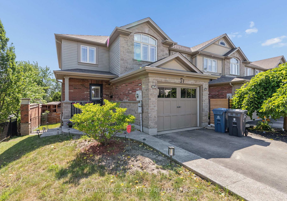 37-wilkie-crescent-guelph-ontario-x13625556