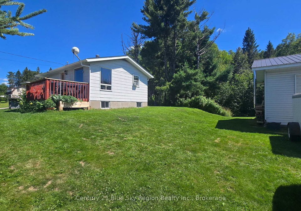 2805-chiswick-line-chisholm-ontario-x13625804