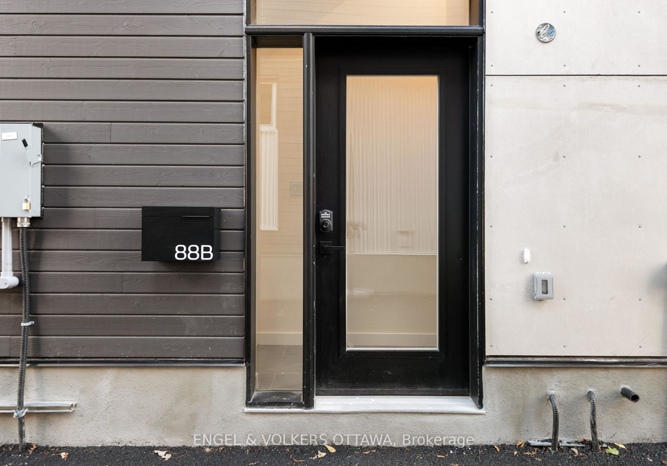 88b-hamilton-avenue-n-ottawa-ontario-x13625854