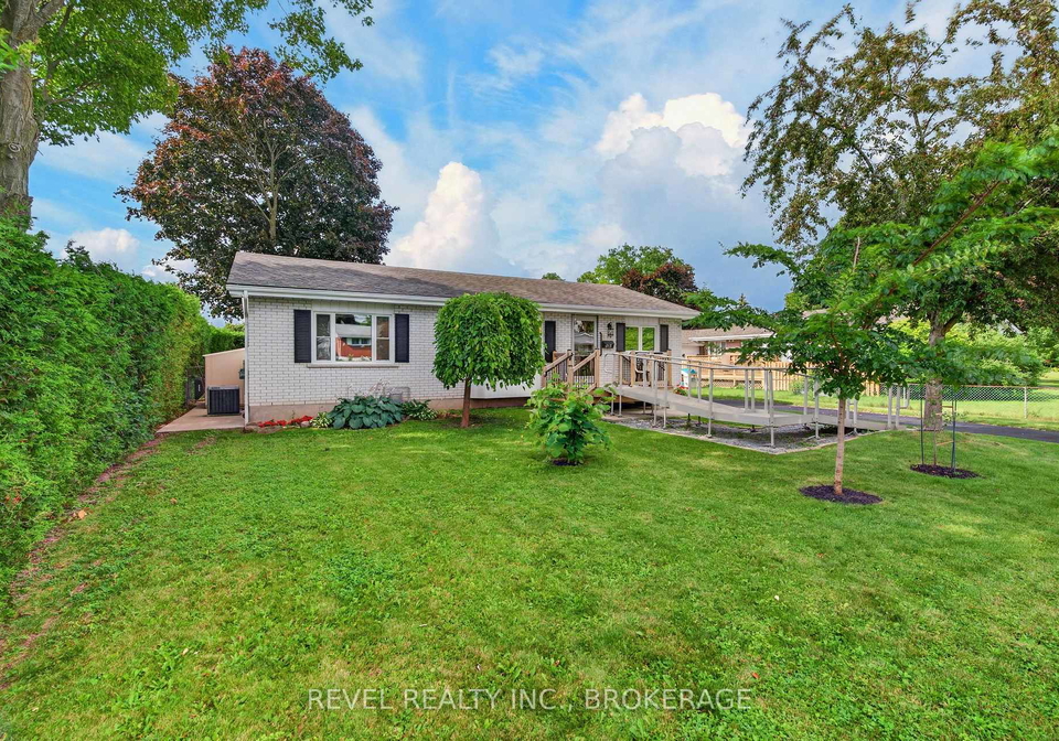 813-camberley-crescent-kingston-ontario-x13626108