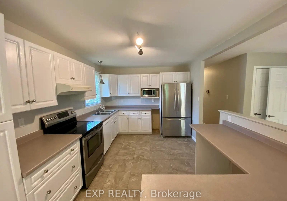 92-leaside-drive-welland-ontario-x13626224