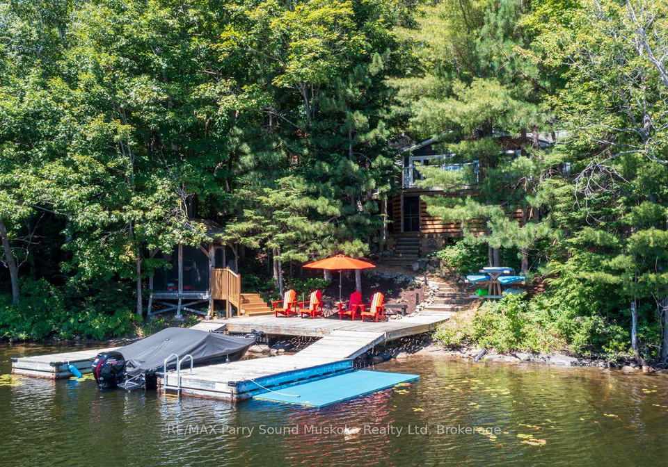 13-peak-path-seguin-ontario-x13626344