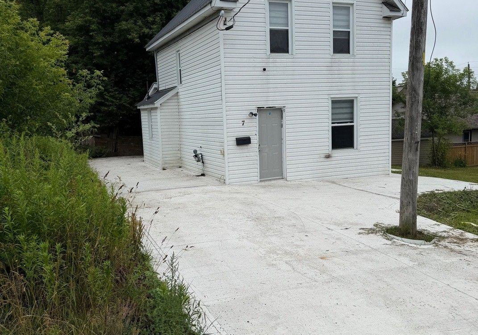 7-hearst-street-sault-ste-marie-ontario-x13626488