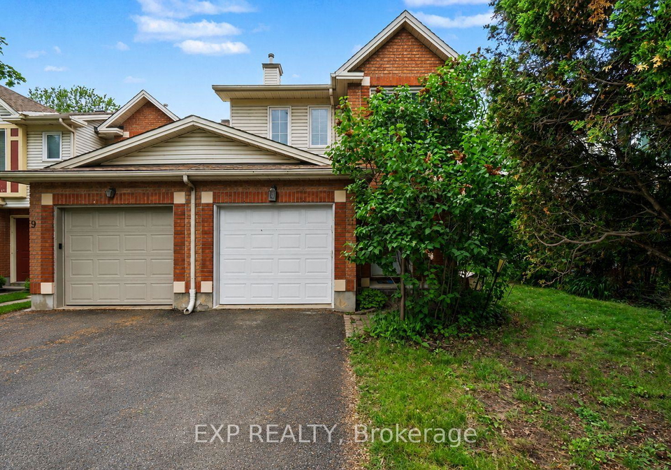 11-longshire-circle-ottawa-ontario-x13626518
