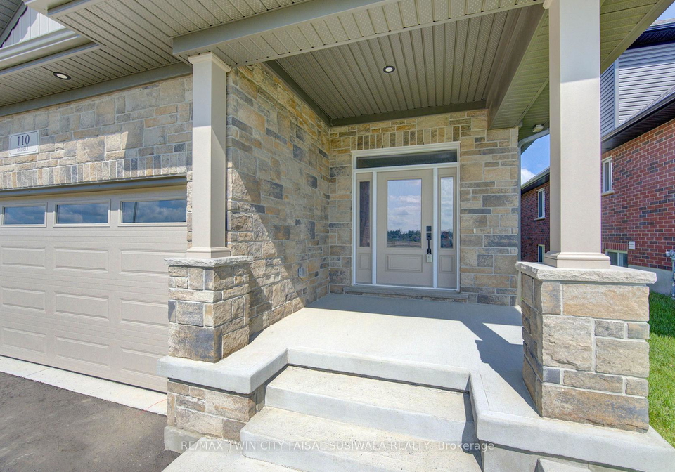 100-bedell-drive-mapleton-ontario-x13626738