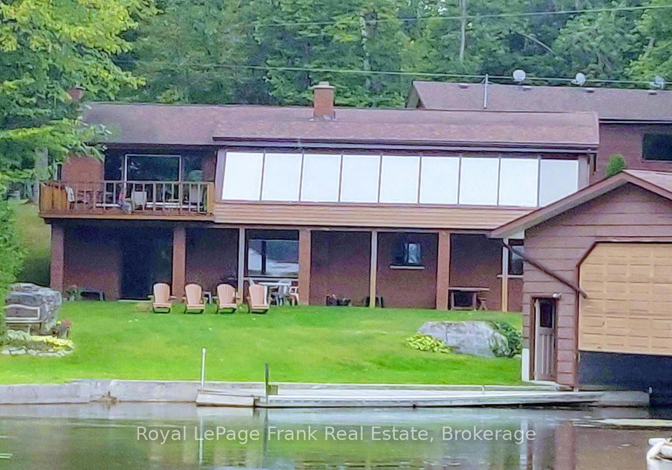 36-fire-route-28-trent-lakes-ontario-x13627016