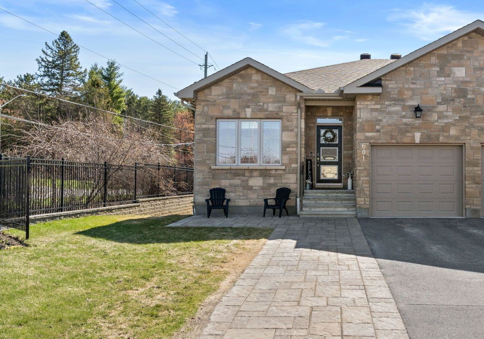 601-meadowridge-circle-ottawa-ontario-x13627096