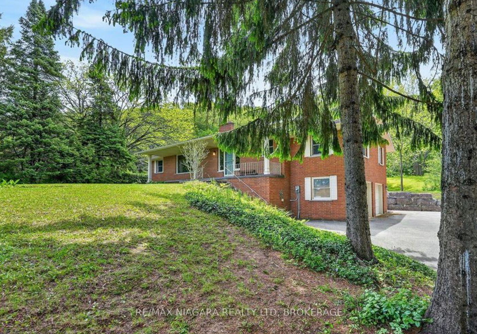 12-sheppard-crescent-niagara-on-the-lake-ontario-x13627142