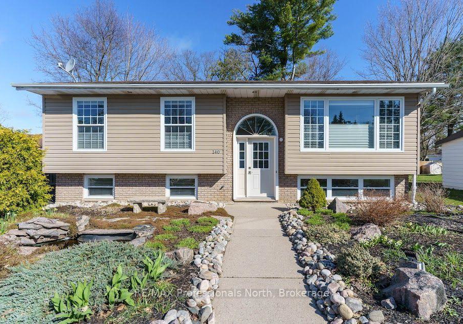 140-elder-street-gravenhurst-ontario-x13627178
