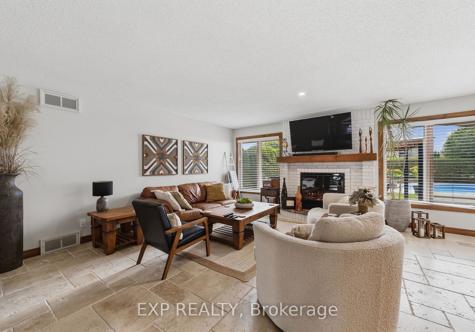 57-valleyview-crescent-thames-centre-ontario-x13627214