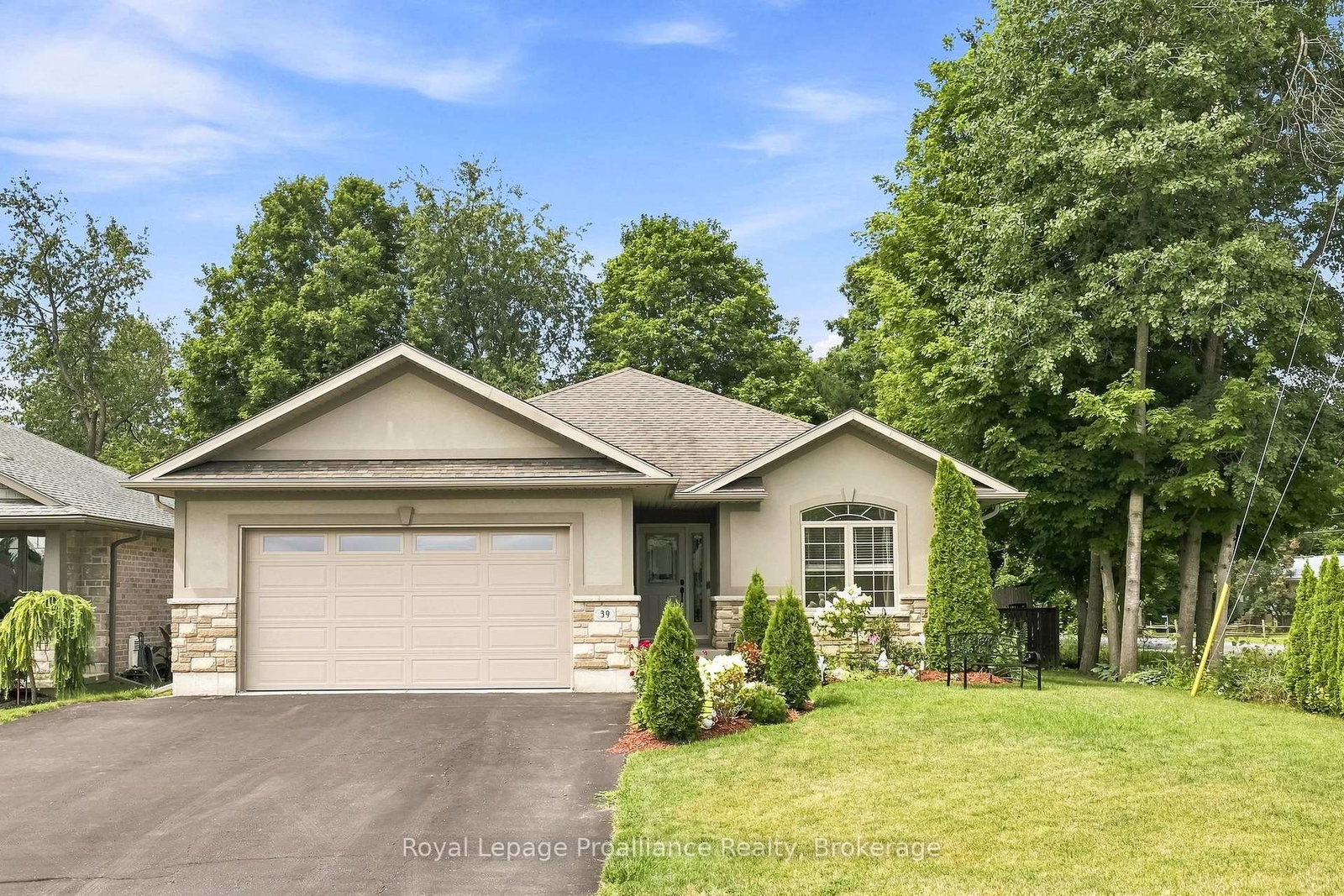 39-lakewood-crescent-quinte-west-ontario-x13627286