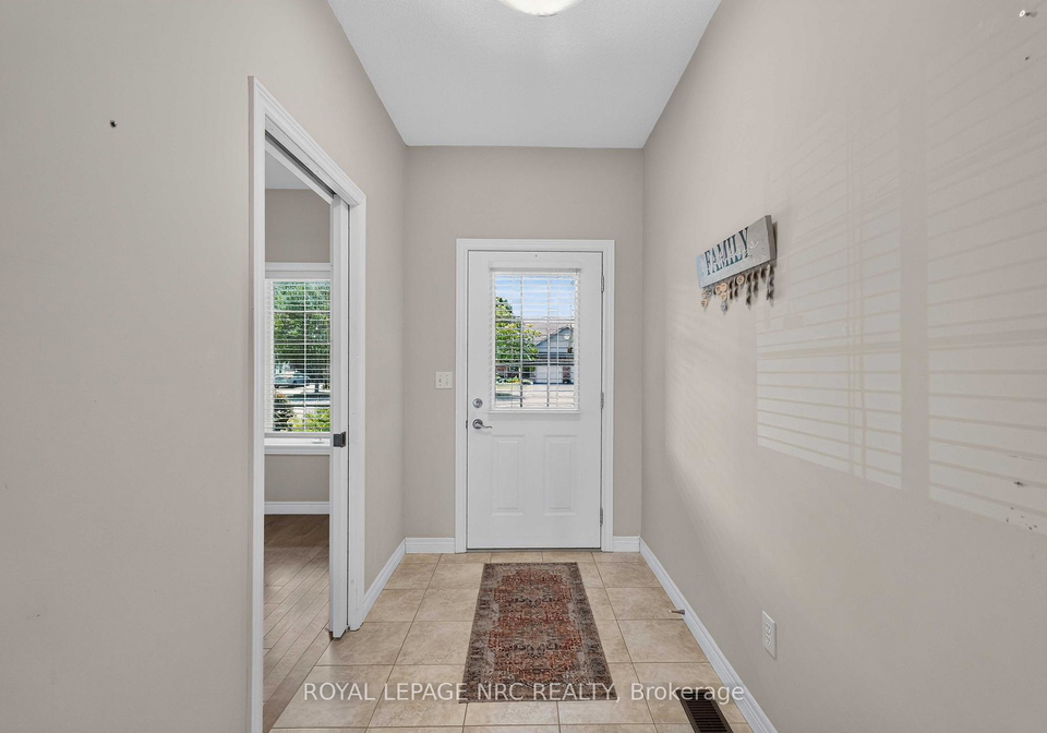 82-maple-street-port-colborne-ontario-x13627542