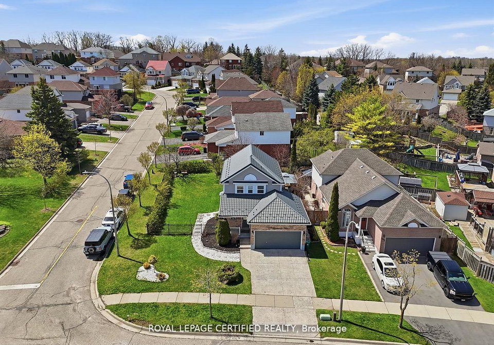 209-briarmeadow-drive-kitchener-ontario-x13627622