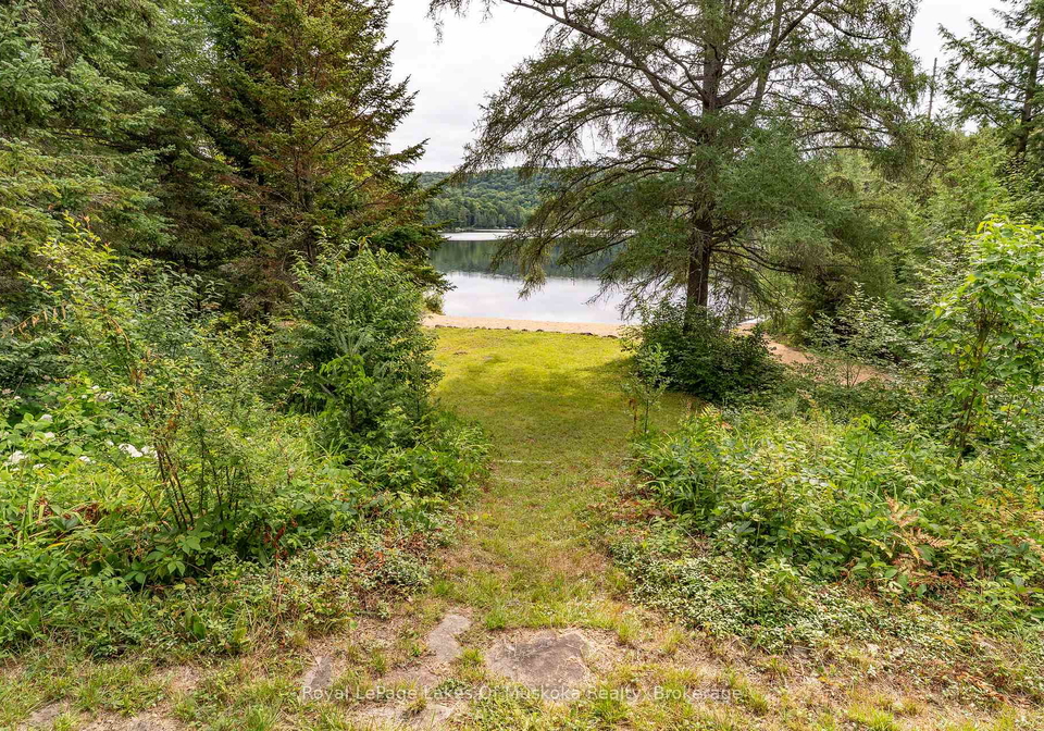 1099-wolfkin-lake-road-lake-of-bays-ontario-x13627660