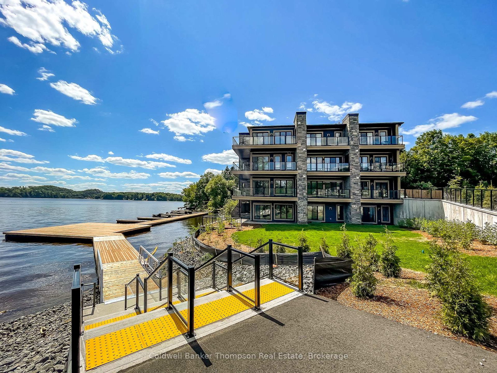 241-crescent-bay-lane-huntsville-ontario-x13627690