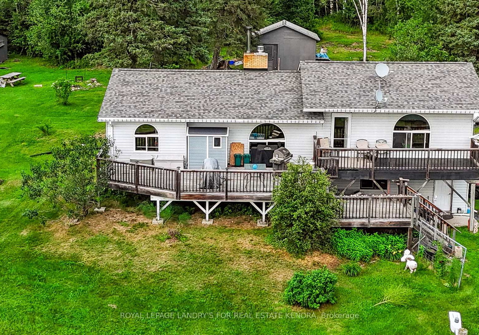 3188-highway-596-kenora-remote-area-ontario-x13627712