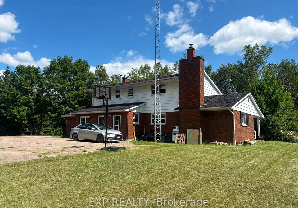 16-civic-street-killaloe-hagarty-and-richards-killaloe-hagarty-and-richards-ontario-x13627836