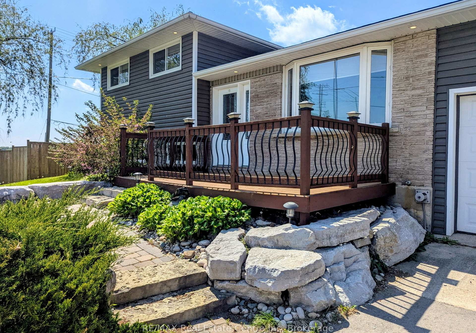 4-first-line-centre-wellington-ontario-x13628154