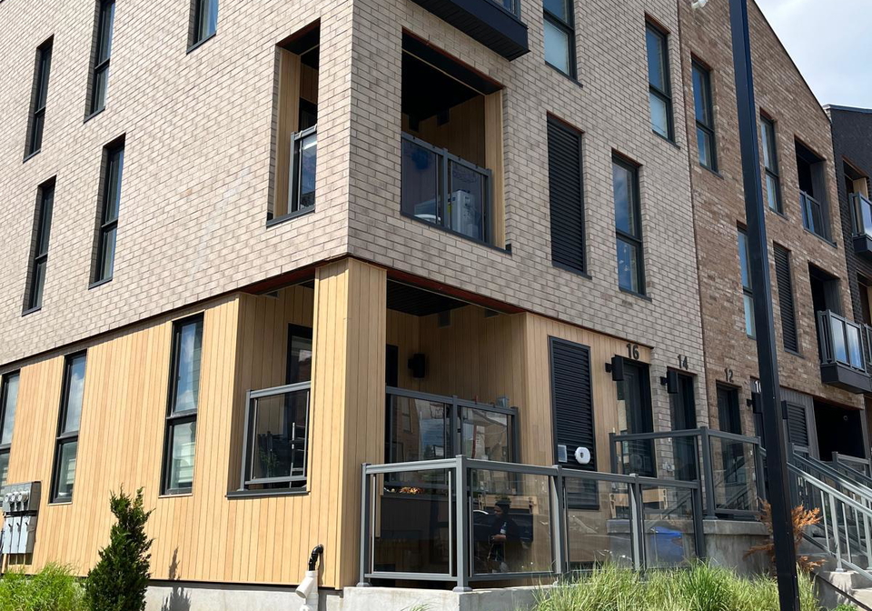 16-urbane-boulevard-kitchener-ontario-x13628166