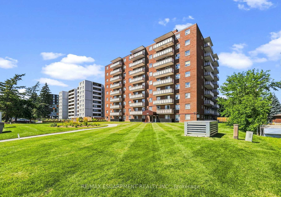 851-queenston-road-hamilton-ontario-x13628352