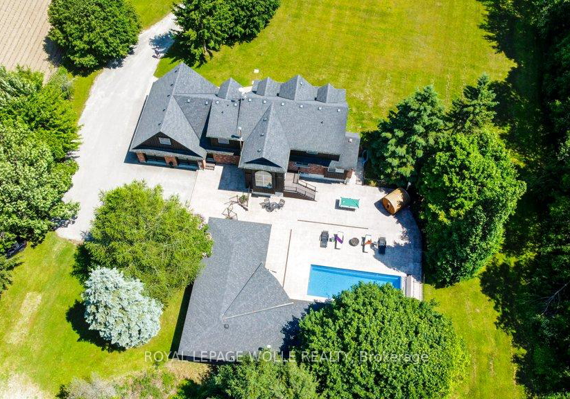 8466-sideroad-30-centre-wellington-ontario-x13628392