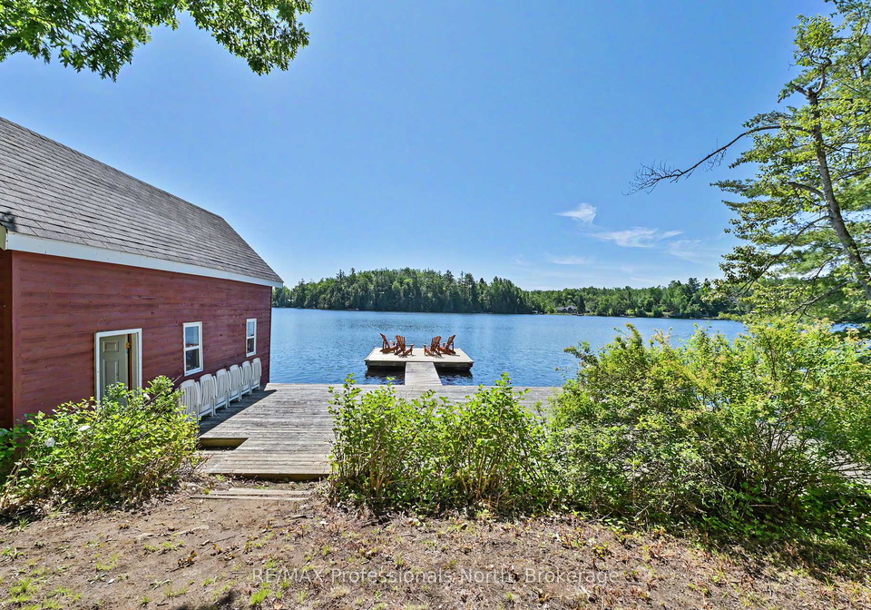 70-fire-route-364a-trent-lakes-ontario-x13628410