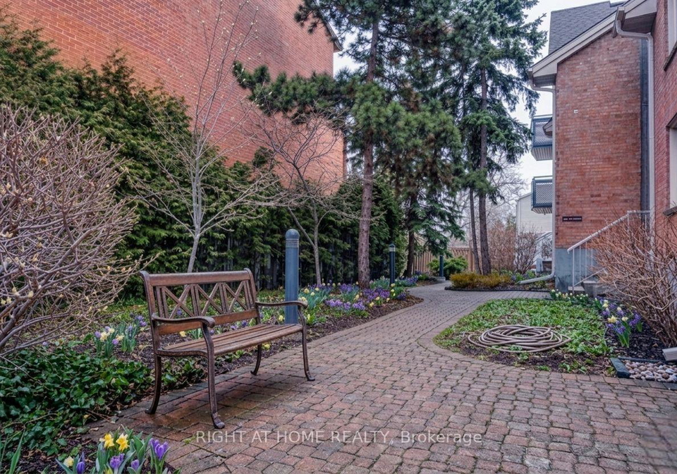 2-columbus-avenue-ottawa-ontario-x13628622