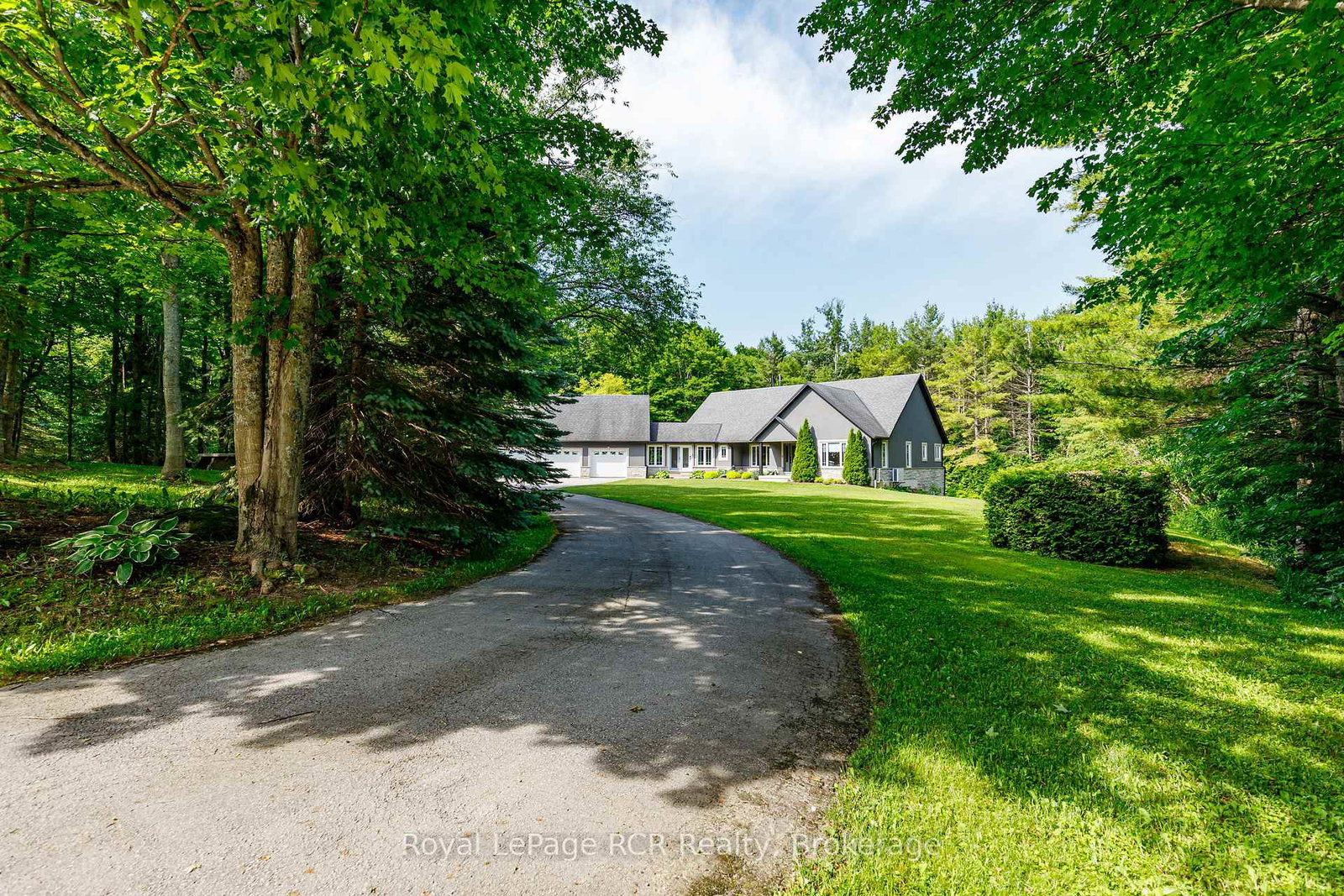 595530-4th-line-blue-mountains-ontario-x13628744