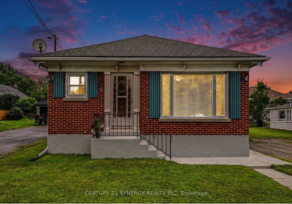 5-queen-street-smiths-falls-ontario-x13629110