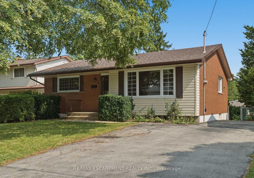 6-caprice-court-hamilton-ontario-x13629154