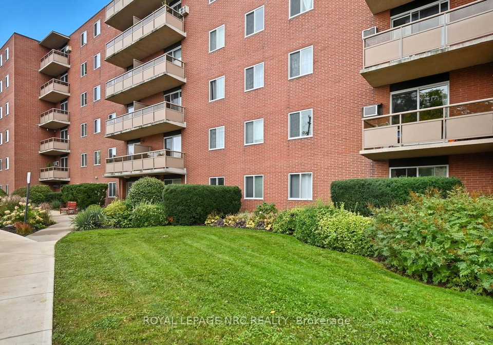 264-grantham-avenue-st-catharines-ontario-x13629686