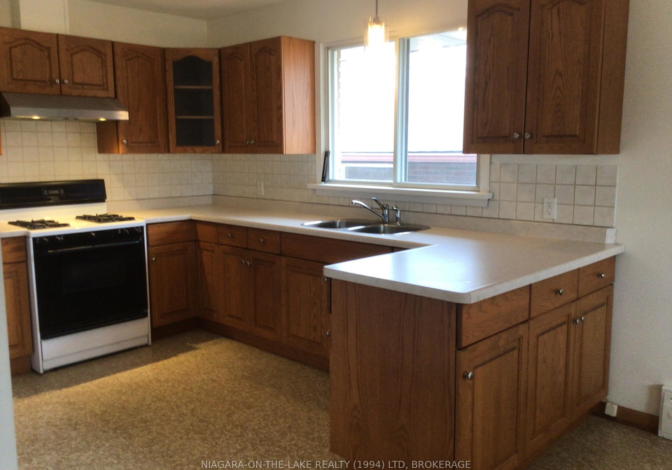 396-wellington-street-port-colborne-ontario-x13629824