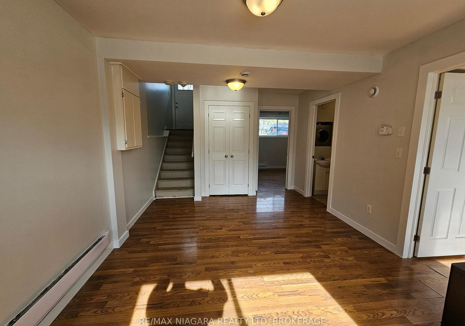 220-erie-st-street-port-colborne-ontario-x13629992