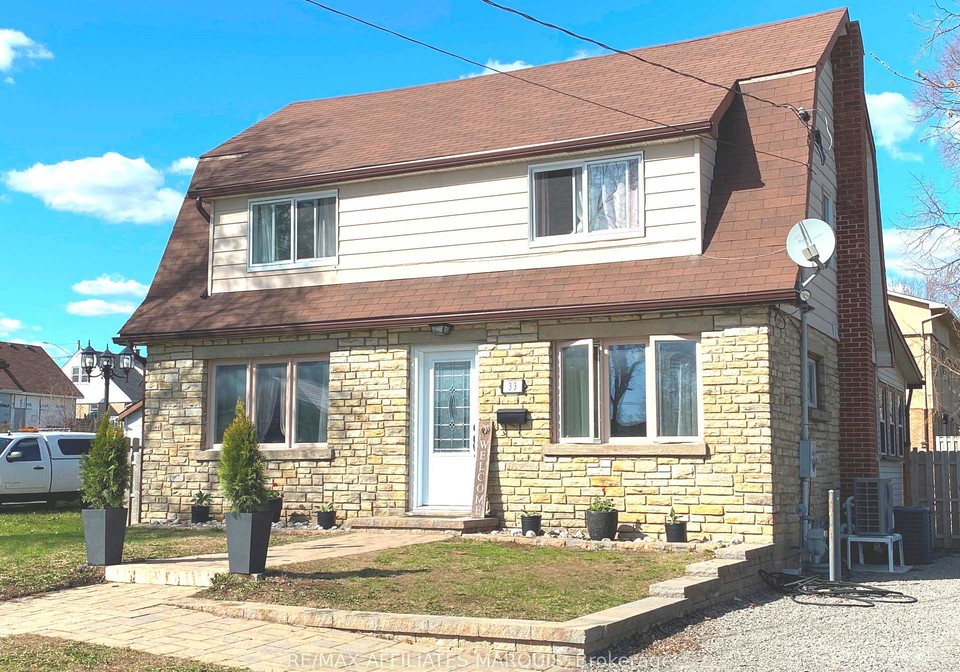 33-s-mary-street-smiths-falls-ontario-x13630032