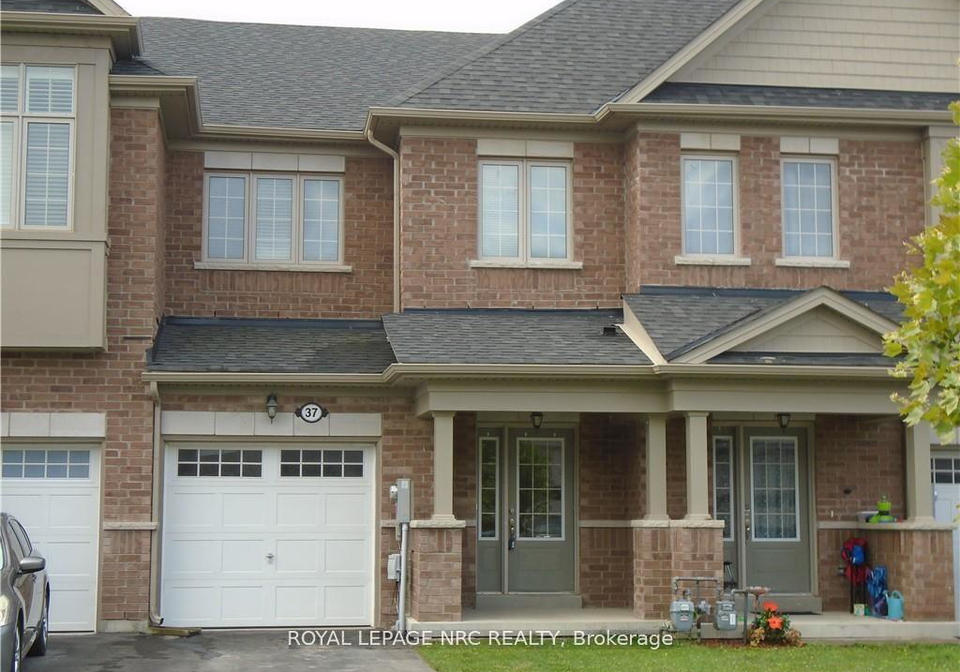 37-sparkle-drive-thorold-ontario-x13630046