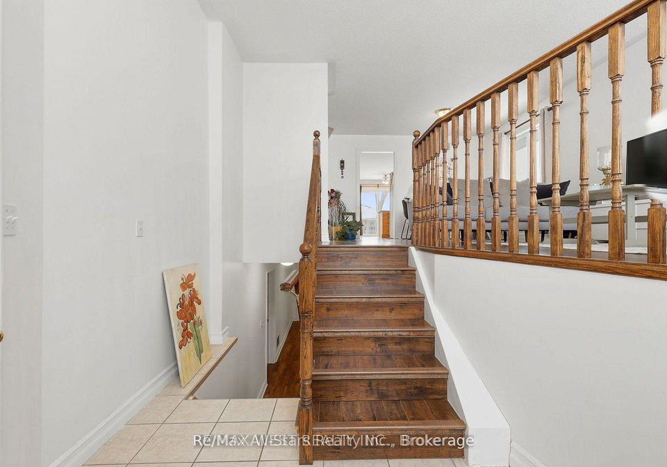20-eakins-crescent-kawartha-lakes-ontario-x13630180
