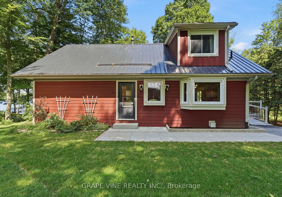 68-goodman-crescent-prince-edward-county-ontario-x13630204