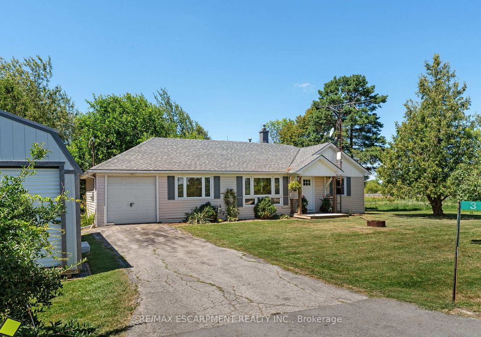 3-bousfield-lane-haldimand-ontario-x13630426