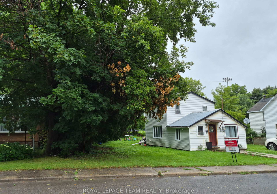 232-e-wood-street-e-prescott-ontario-x13630548