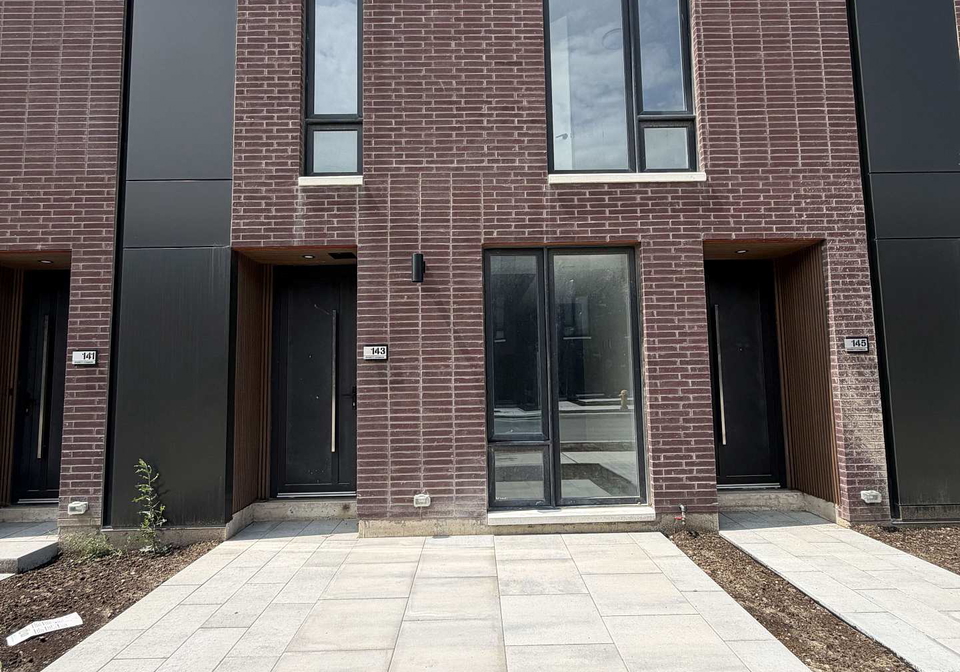 143-everett-common-st-catharines-ontario-x13630798