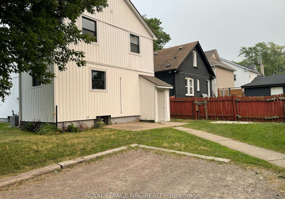 5751-leonard-avenue-niagara-falls-ontario-x13631168