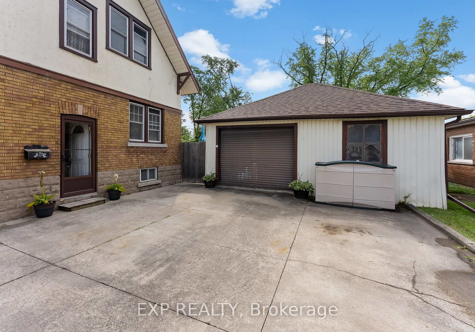 3938-main-street-niagara-falls-ontario-x13631246