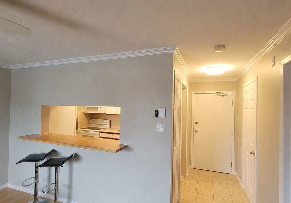 260-brittany-drive-ottawa-ontario-x13631614
