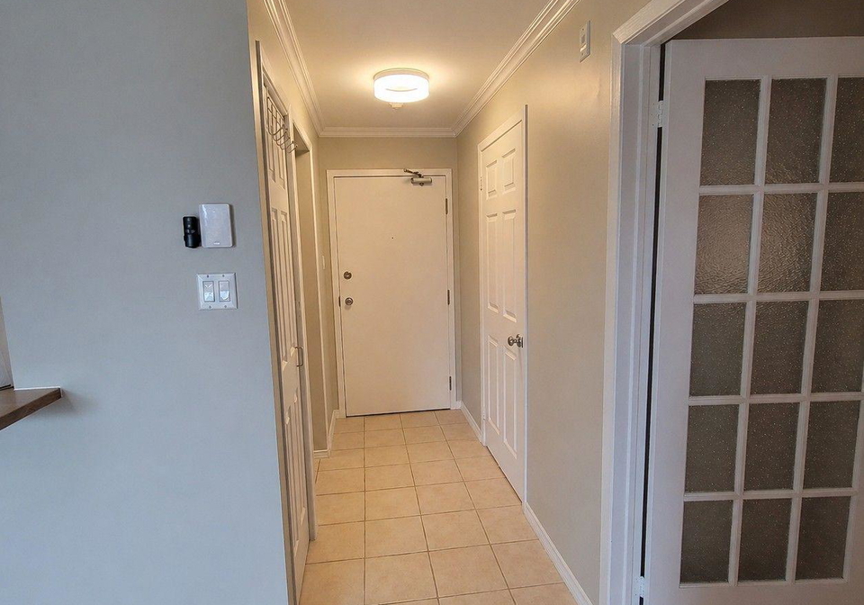 260-brittany-drive-ottawa-ontario-x13631614